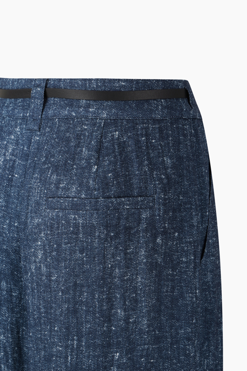 https://img.benettonmall.com/PARTS/KS/26S/SAPT40631BL_MB_D14.jpg?cb=1782918151