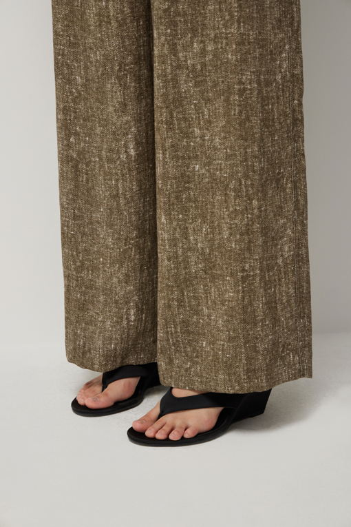 https://img.benettonmall.com/PARTS/KS/26S/SAPT40631BR_MB_D4.jpg?cb=1782918151
