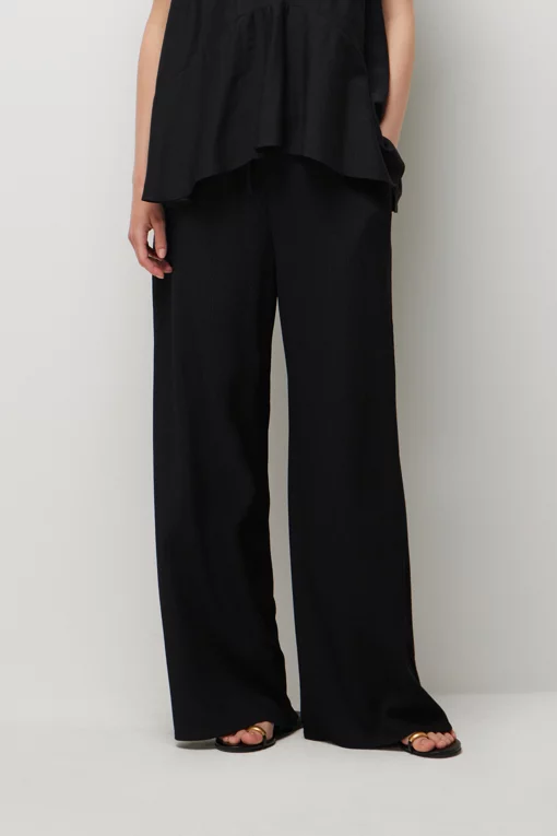 https://img.benettonmall.com/PARTS/KS/26S/SAPT42631BK_MB.jpg?cb=1782918151