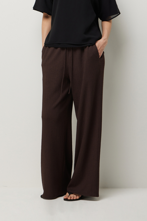 https://img.benettonmall.com/PARTS/KS/26S/SAPT42631BR_MB_D1.jpg?cb=1782918151