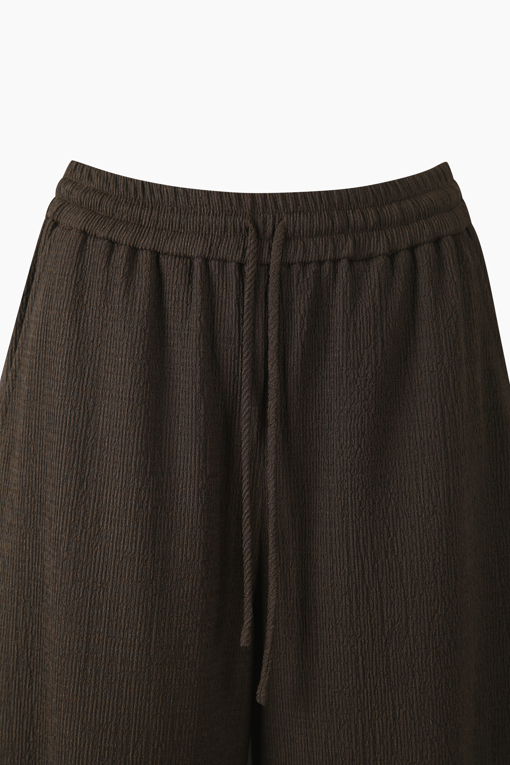 https://img.benettonmall.com/PARTS/KS/26S/SAPT42631BR_MB_D12.jpg?cb=1782918151