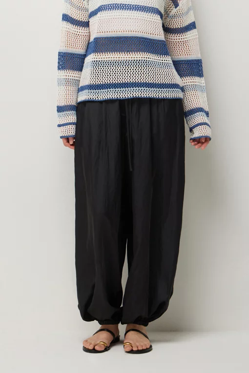 https://img.benettonmall.com/PARTS/KS/26S/SAPT43631BK_MB.jpg?cb=1782918151