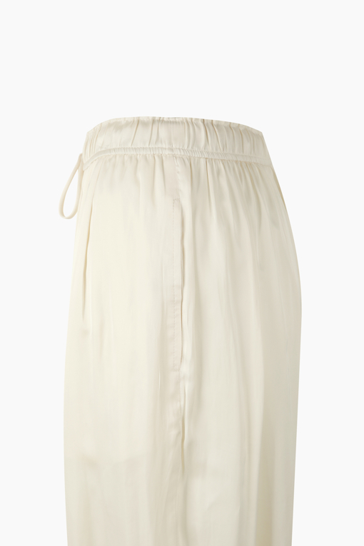 https://img.benettonmall.com/PARTS/KS/26S/SAPT43631CR_MB_D13.jpg?cb=1782918151
