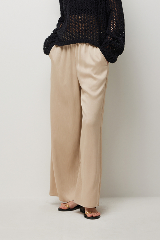 https://img.benettonmall.com/PARTS/KS/26S/SAPT44631BG_MB_D0.jpg?cb=1782918151