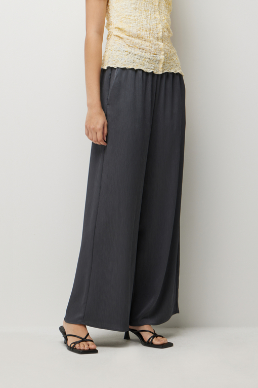 https://img.benettonmall.com/PARTS/KS/26S/SAPT44631DG_MB_D1.jpg?cb=1782918151