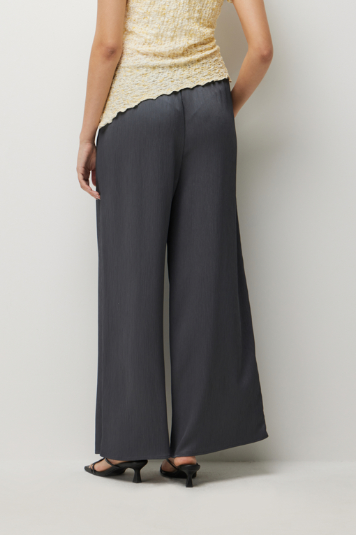 https://img.benettonmall.com/PARTS/KS/26S/SAPT44631DG_MB_D2.jpg?cb=1782918151