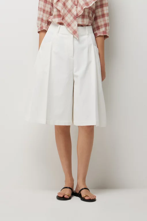 https://img.benettonmall.com/PARTS/KS/26S/SAPT45631WH_MB.jpg?cb=1782918151