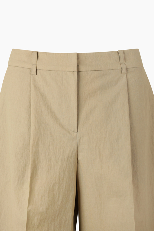 https://img.benettonmall.com/PARTS/KS/26S/SAPT46631BG_MB_D12.jpg?cb=1782918151