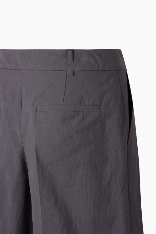 https://img.benettonmall.com/PARTS/KS/26S/SAPT46631DG_MB_D14.jpg?cb=1782918151