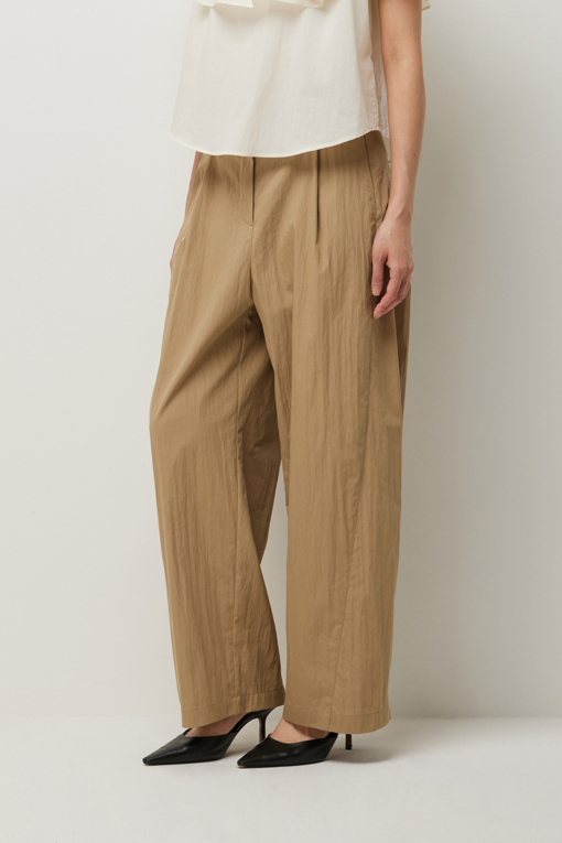 https://img.benettonmall.com/PARTS/KS/26S/SAPT48631BG_MB_D1.jpg?cb=1782918151
