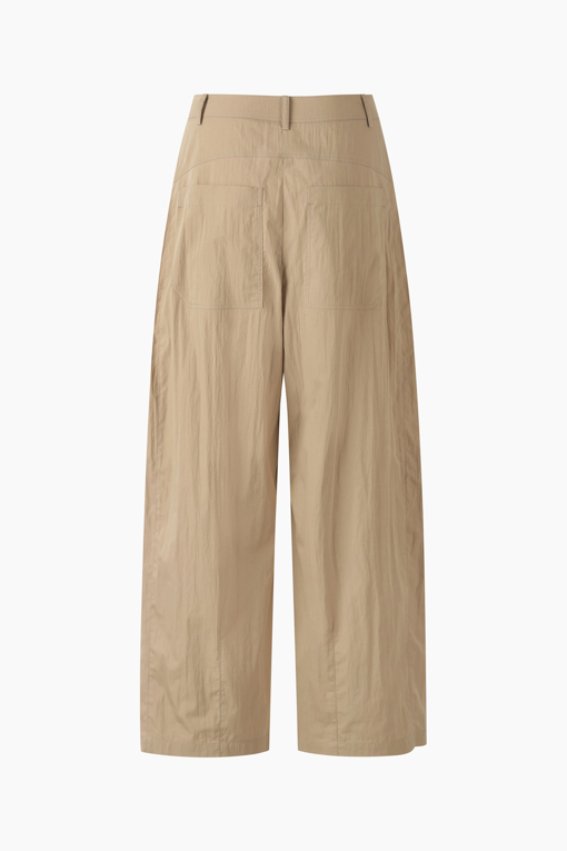 https://img.benettonmall.com/PARTS/KS/26S/SAPT48631BG_MB_D11.jpg?cb=1782918151
