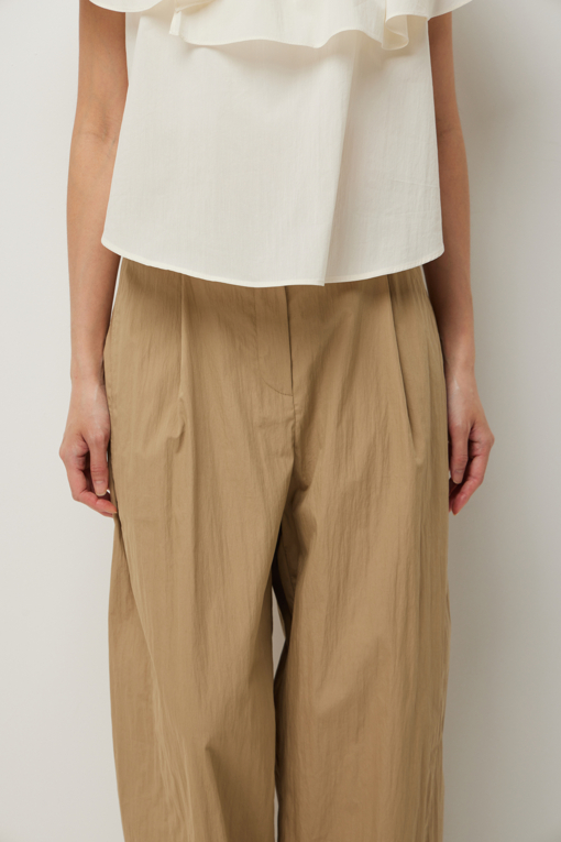 https://img.benettonmall.com/PARTS/KS/26S/SAPT48631BG_MB_D3.jpg?cb=1782918151