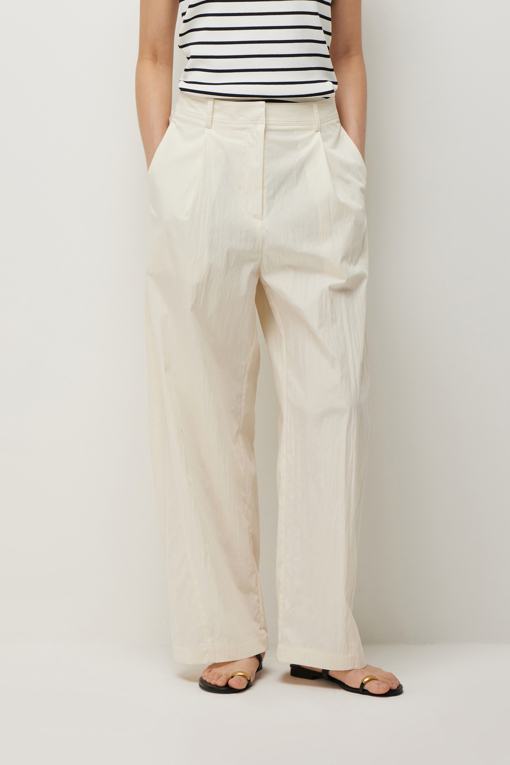 https://img.benettonmall.com/PARTS/KS/26S/SAPT48631IV_MB_D0.jpg?cb=1782918151