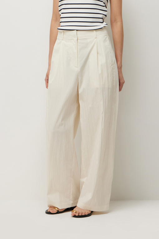 https://img.benettonmall.com/PARTS/KS/26S/SAPT48631IV_MB_D1.jpg?cb=1782918151