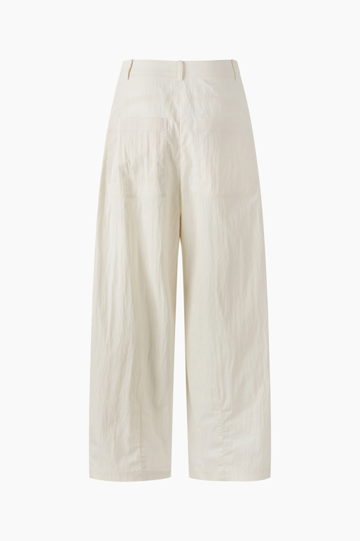 https://img.benettonmall.com/PARTS/KS/26S/SAPT48631IV_MB_D11.jpg?cb=1782918151