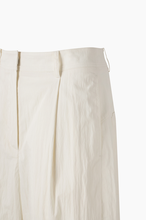 https://img.benettonmall.com/PARTS/KS/26S/SAPT48631IV_MB_D13.jpg?cb=1782918151