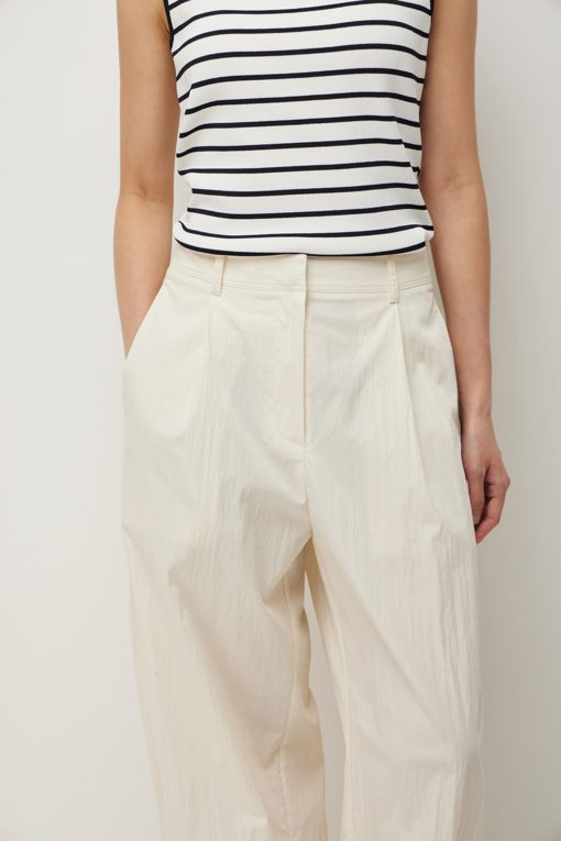 https://img.benettonmall.com/PARTS/KS/26S/SAPT48631IV_MB_D3.jpg?cb=1782918151
