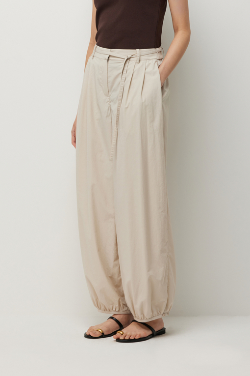 https://img.benettonmall.com/PARTS/KS/26S/SAPT49631BE_MB_D1.jpg?cb=1782918151