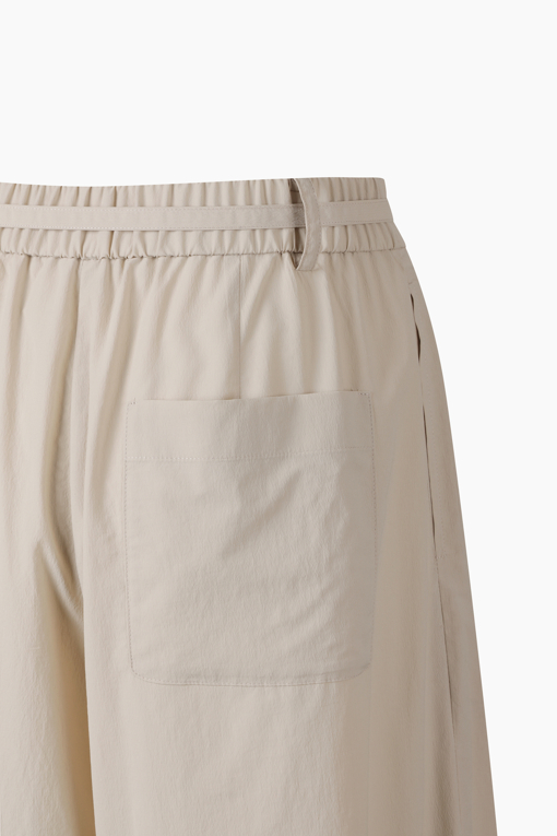 https://img.benettonmall.com/PARTS/KS/26S/SAPT49631BE_MB_D14.jpg?cb=1782918151