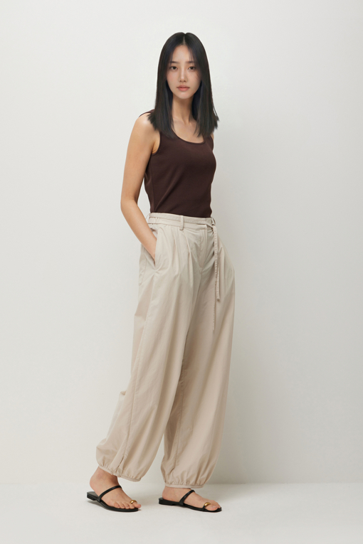 https://img.benettonmall.com/PARTS/KS/26S/SAPT49631BE_MB_D5.jpg?cb=1782918151