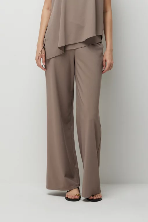 https://img.benettonmall.com/PARTS/KS/26S/SAPT51631BG_MB.jpg?cb=1782918151