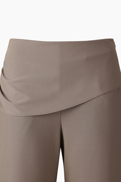 https://img.benettonmall.com/PARTS/KS/26S/SAPT51631BG_MB_D12.jpg?cb=1782918151