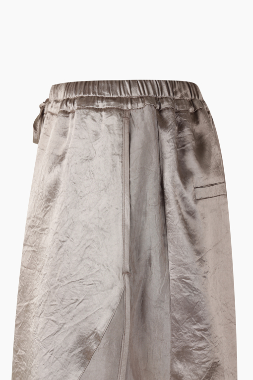 https://img.benettonmall.com/PARTS/KS/26S/SAPT53631ED_MB_D13.jpg?cb=1782918151