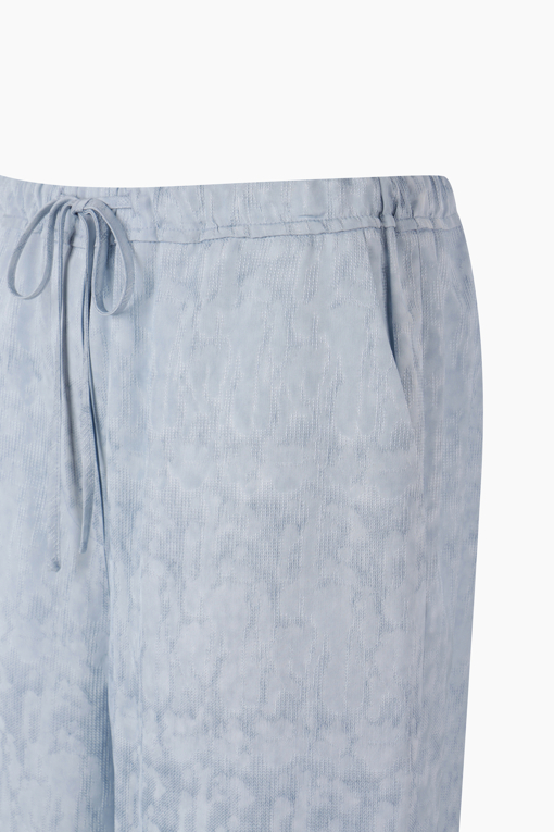 https://img.benettonmall.com/PARTS/KS/26S/SAPT54631BL_MB_D13.jpg?cb=1782918151