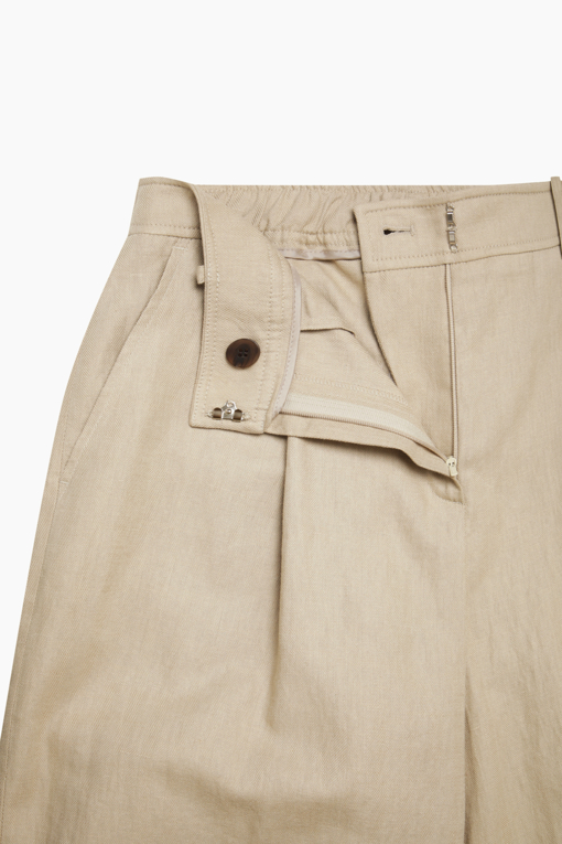 https://img.benettonmall.com/PARTS/KS/26S/SAPTE2631BG_MB_D15.jpg
