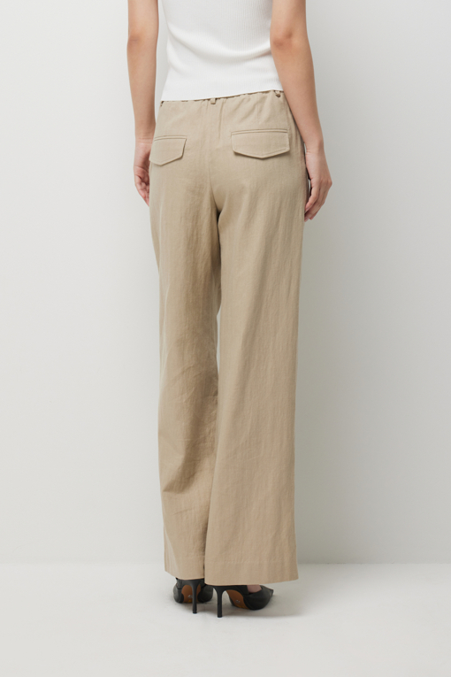 https://img.benettonmall.com/PARTS/KS/26S/SAPTE2631BG_MB_D2.jpg?cb=1778668868