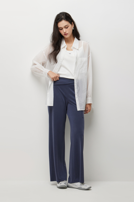 https://img.benettonmall.com/PARTS/KS/26S/SAPTE3631NY_MB_D6.jpg?cb=1777643535