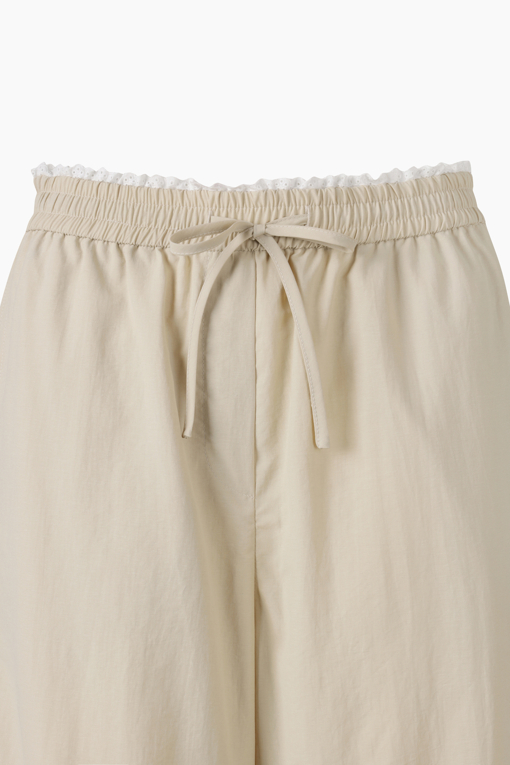 https://img.benettonmall.com/PARTS/KS/26S/SAPTE4631BE_MB_D12.jpg?cb=1778668868