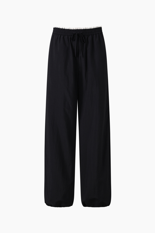 https://img.benettonmall.com/PARTS/KS/26S/SAPTE4631BK_MB_D10.jpg?cb=1778668868