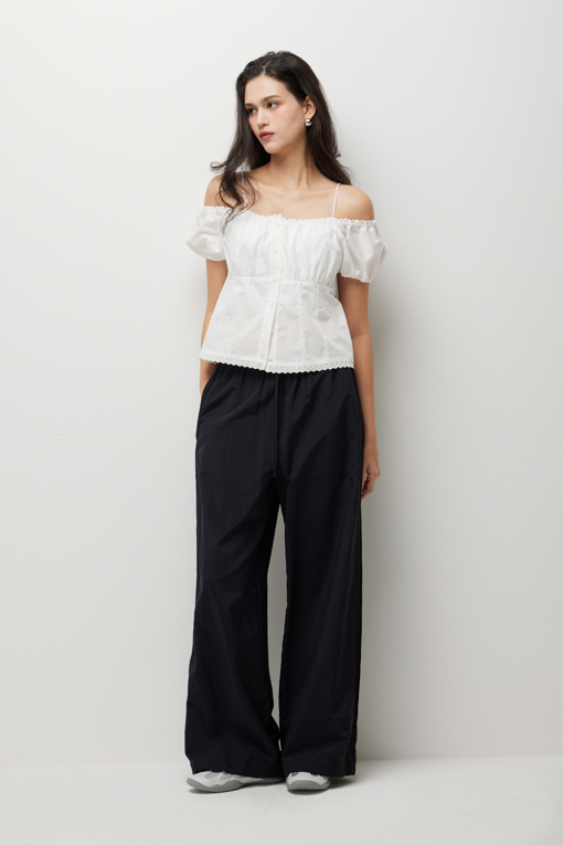 https://img.benettonmall.com/PARTS/KS/26S/SAPTE4631BK_MB_D6.jpg?cb=1777643535