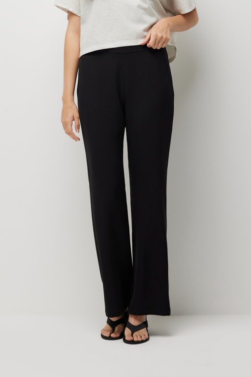 https://img.benettonmall.com/PARTS/KS/26S/SAPTE5631BK_MB_D0.jpg?cb=1782918151