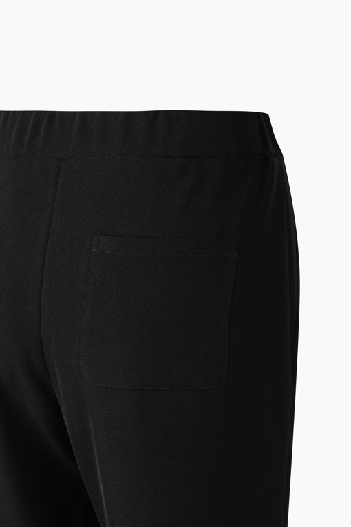 https://img.benettonmall.com/PARTS/KS/26S/SAPTE5631BK_MB_D14.jpg?cb=1778668868