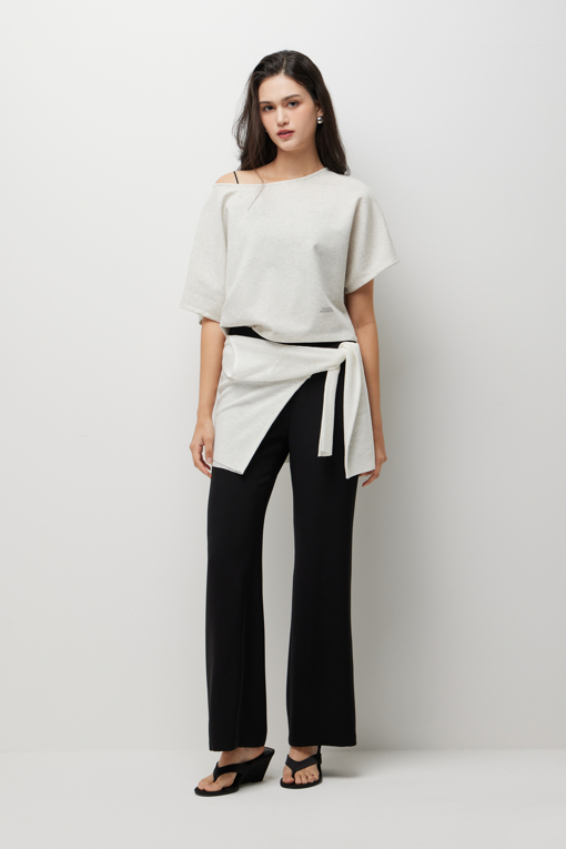 https://img.benettonmall.com/PARTS/KS/26S/SAPTE5631BK_MB_D7.jpg?cb=1777643535