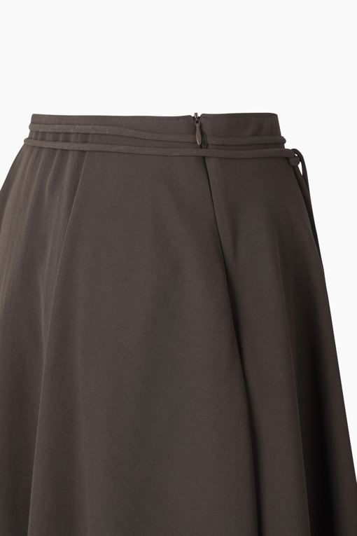 https://img.benettonmall.com/PARTS/KS/26S/SASK31631BR_MB_D13.jpg?cb=1782918151