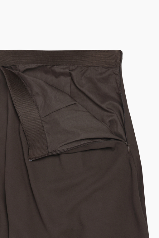 https://img.benettonmall.com/PARTS/KS/26S/SASK31631BR_MB_D15.jpg?cb=1782918151