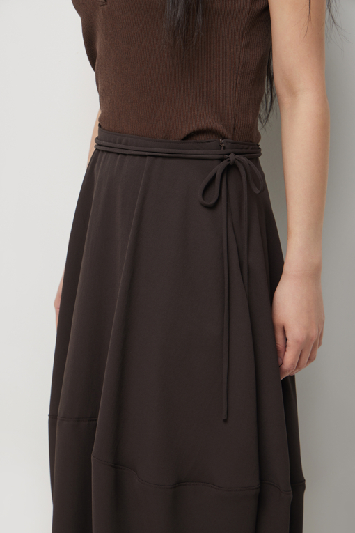 https://img.benettonmall.com/PARTS/KS/26S/SASK31631BR_MB_D4.jpg?cb=1782918151