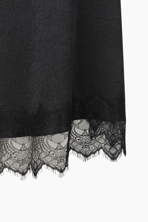 https://img.benettonmall.com/PARTS/KS/26S/SASK32631BK_MB_D14.jpg?cb=1782918151