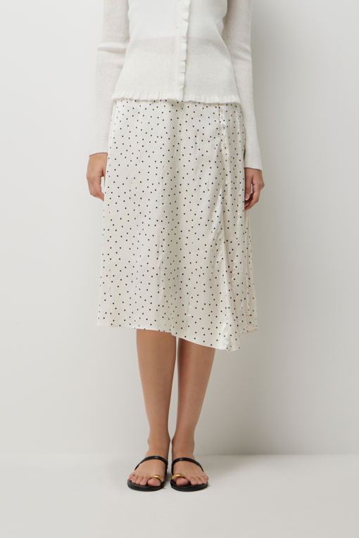 https://img.benettonmall.com/PARTS/KS/26S/SASK32631CR_MB_D0.jpg?cb=1782918151