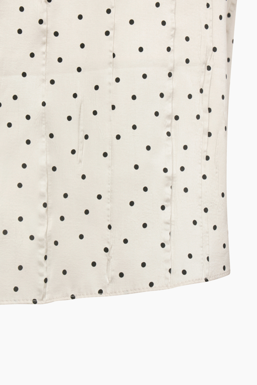 https://img.benettonmall.com/PARTS/KS/26S/SASK32631CR_MB_D14.jpg?cb=1782918151
