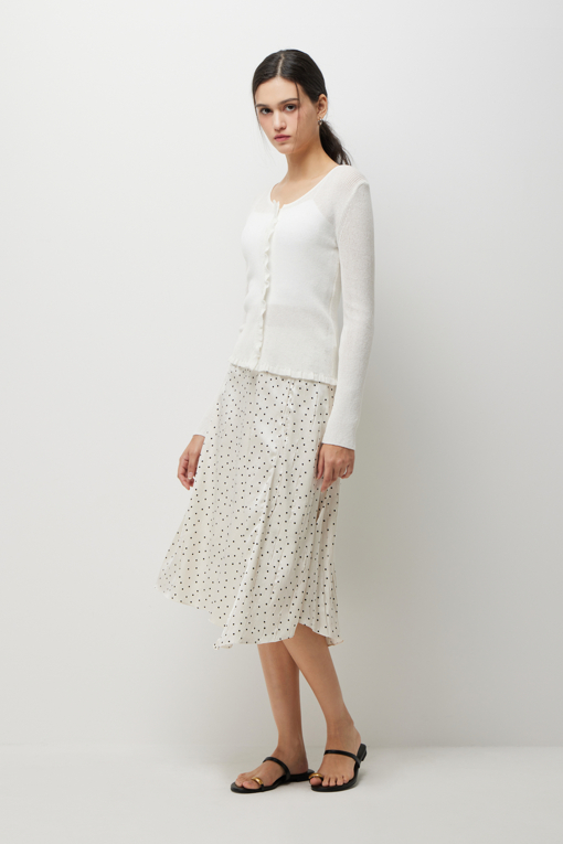 https://img.benettonmall.com/PARTS/KS/26S/SASK32631CR_MB_D5.jpg?cb=1782918151