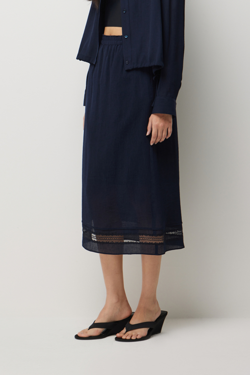 https://img.benettonmall.com/PARTS/KS/26S/SASK33631NY_MB_D1.jpg?cb=1778668868