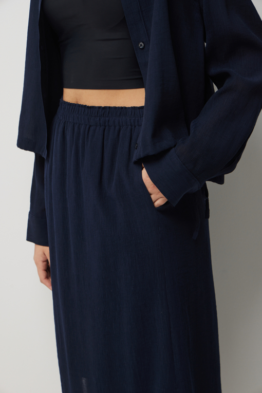https://img.benettonmall.com/PARTS/KS/26S/SASK33631NY_MB_D3.jpg?cb=1778668868