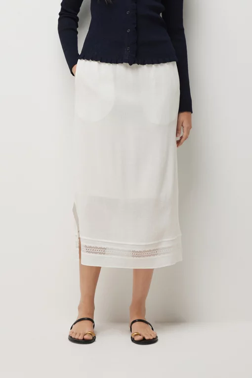 https://img.benettonmall.com/PARTS/KS/26S/SASK33631WH_MB.jpg?cb=1778668868