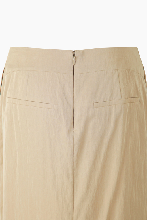 https://img.benettonmall.com/PARTS/KS/26S/SASK34631BG_MB_D14.jpg?cb=1782918151