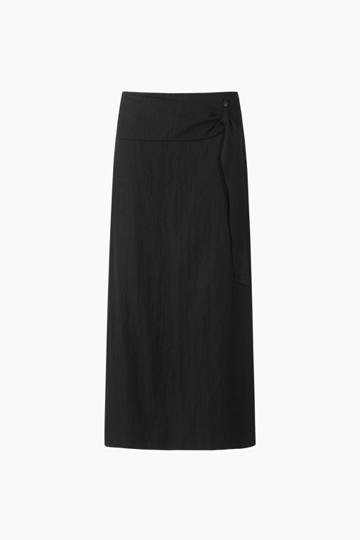 https://img.benettonmall.com/PARTS/KS/26S/SASK34631BK_MB_D10.jpg?cb=1782918151