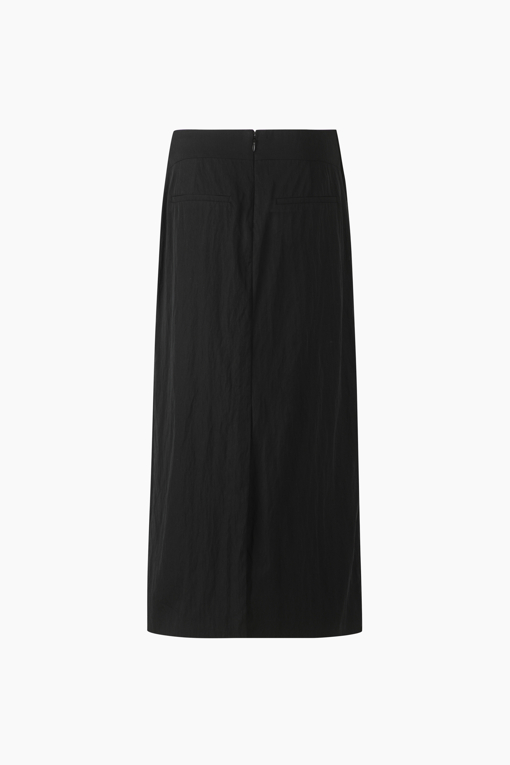 https://img.benettonmall.com/PARTS/KS/26S/SASK34631BK_MB_D11.jpg?cb=1782918151